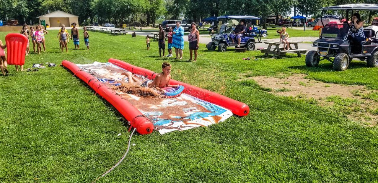 Hotel Sandusky Koa Holiday Campground Zewnętrze zdjęcie