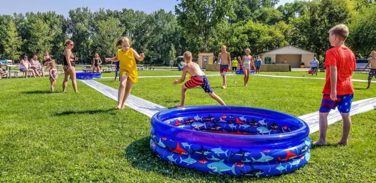 Hotel Sandusky Koa Holiday Campground Zewnętrze zdjęcie
